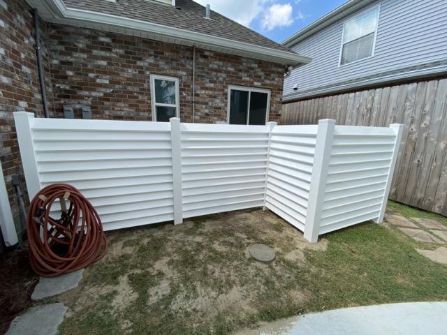 residential and commercial fence contractor in Metairie, ,Jefferson, and New Orleans